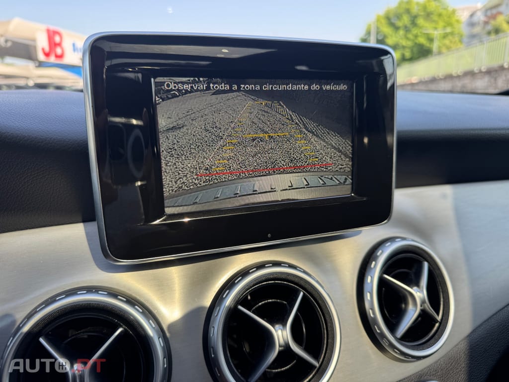 Mercedes-Benz GLA 220 CDi AMG Line