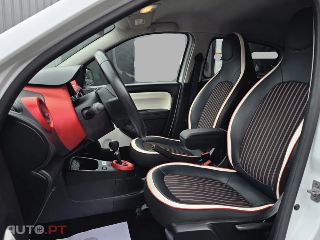 Renault Twingo 0.9 TCe Le Coq Sportif EDC