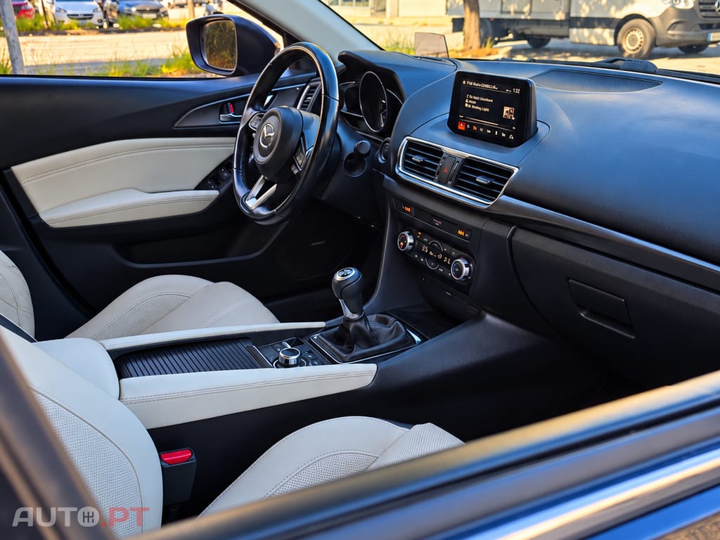 Mazda 3 1.5 D Skyactiv Excellence