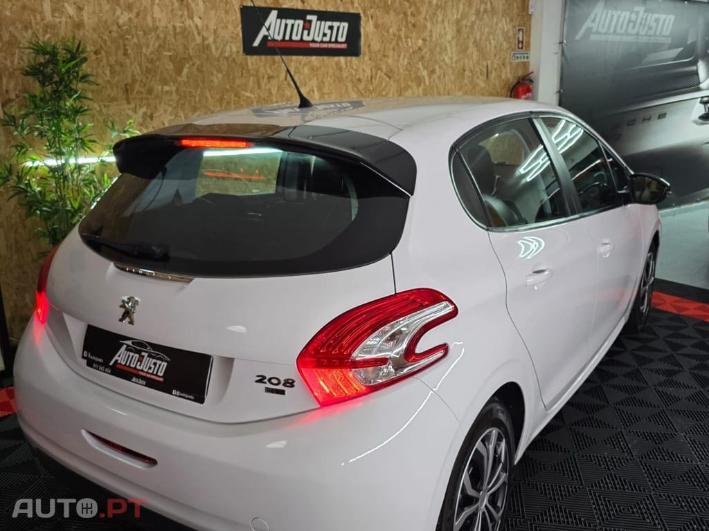 Peugeot 208 1.2 e-VTi Active