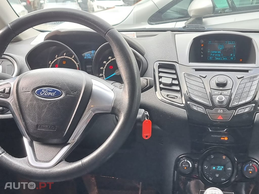 Ford Fiesta 1.0 T EcoBoost Titanium