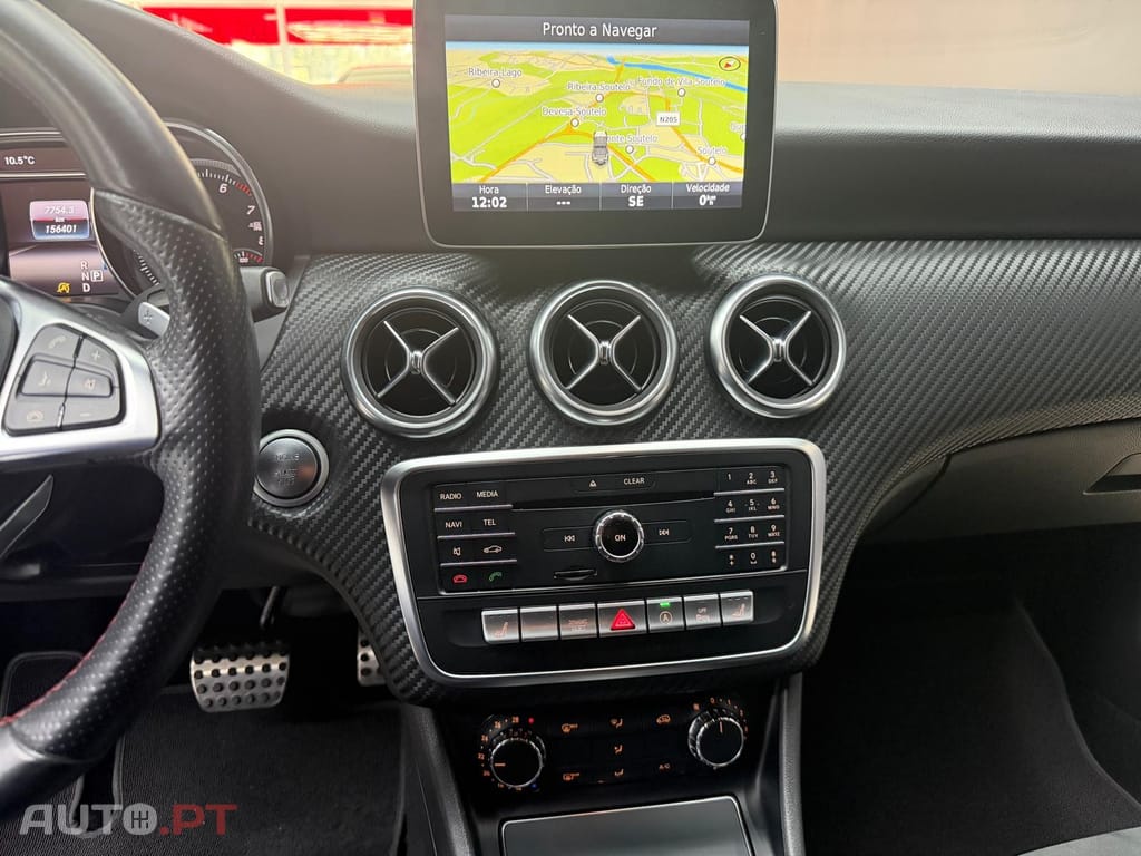 Mercedes-Benz A 180 7G-DCT AMG Line