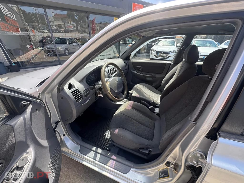 Hyundai Accent 1.3 Charme