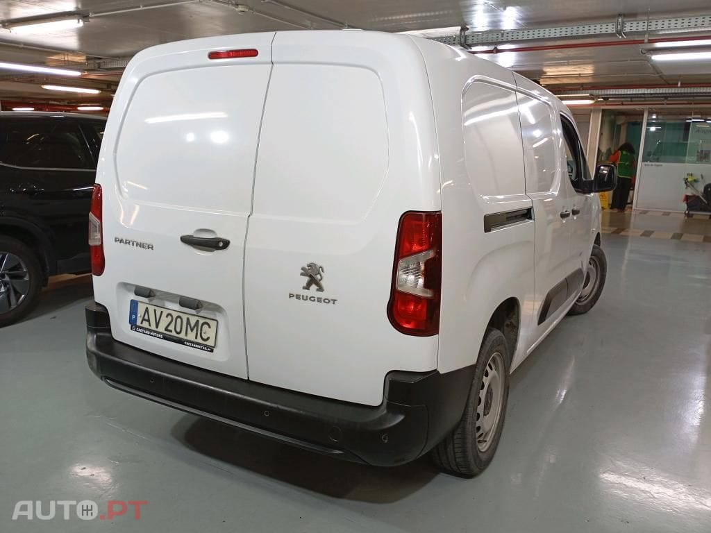 Peugeot Partner 1.5 BlueHDi Premium Longa