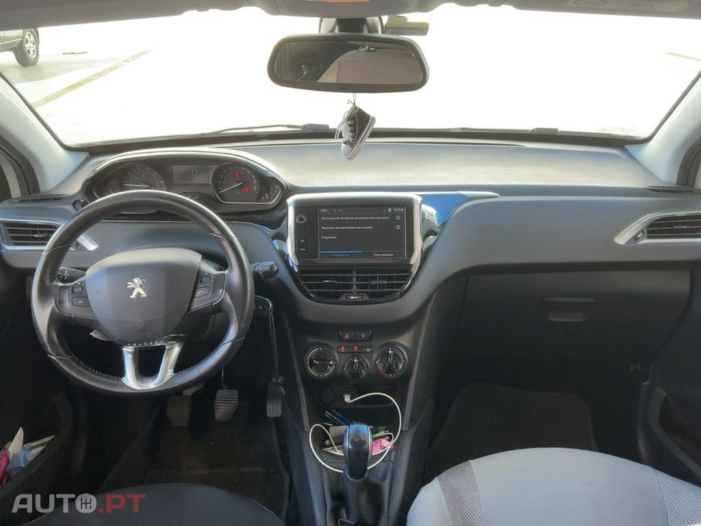 Peugeot 208 1.2 PureTech Style