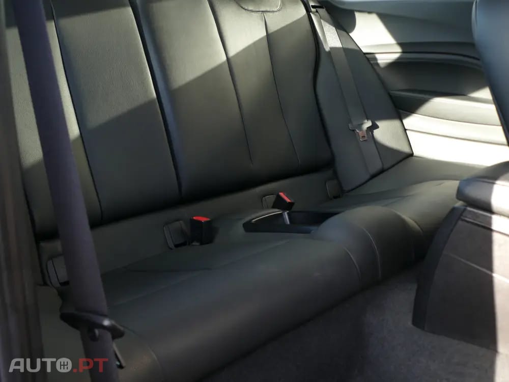 BMW 220 d Coupe Advantage Auto