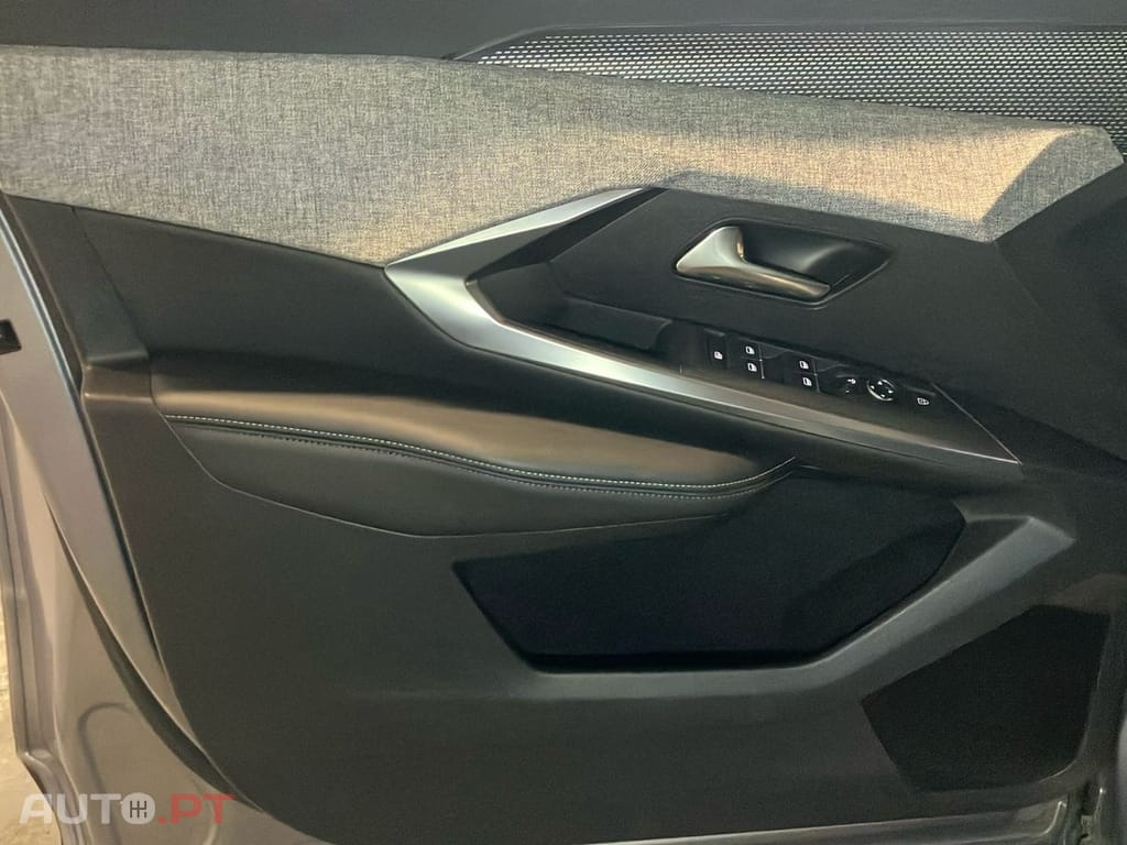 Peugeot 3008 1.2 Hybrid GT e-DCS6