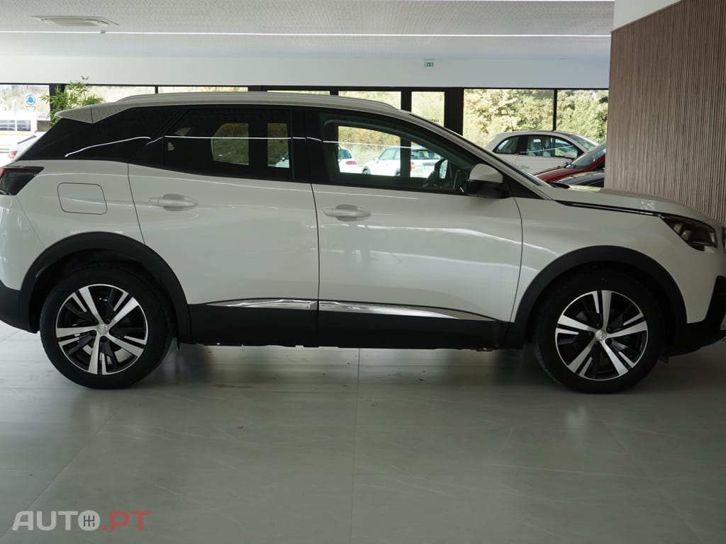 Peugeot 3008 1.2 PureTech Allure