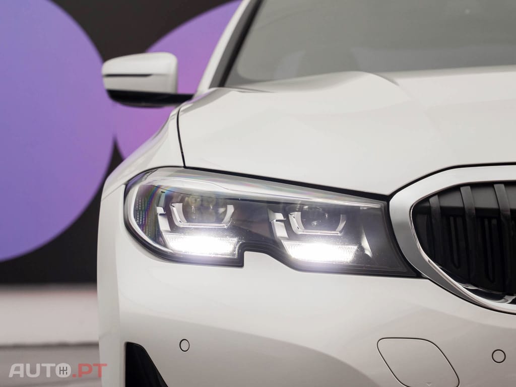 BMW 320 e Line Sport Auto