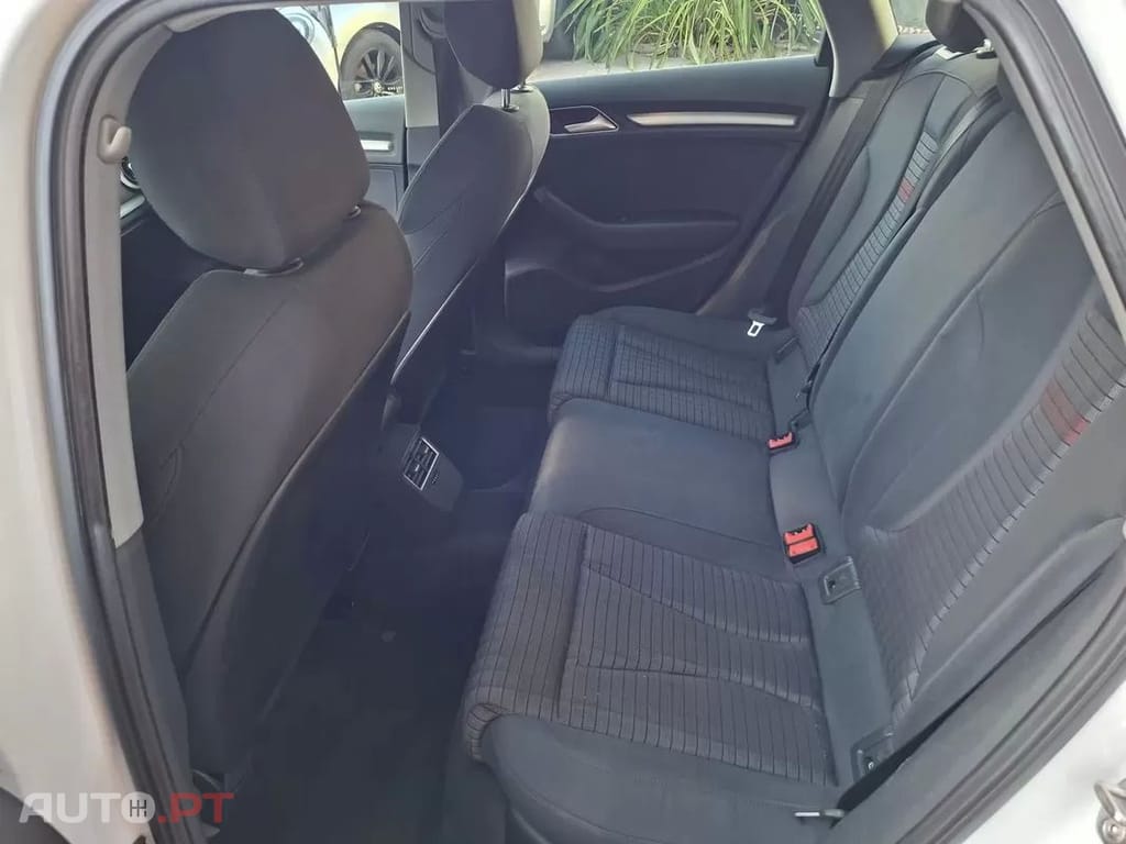 Audi A3 Sportback  1 0 Tfsi Sport