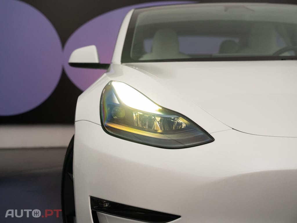 Tesla Model 3 Long Range Tração Integral
