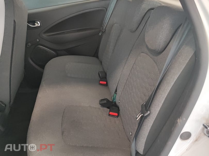 Renault Zoe (c/ Bateria) E-Tech EV50 Equilibre — fotografia 8
