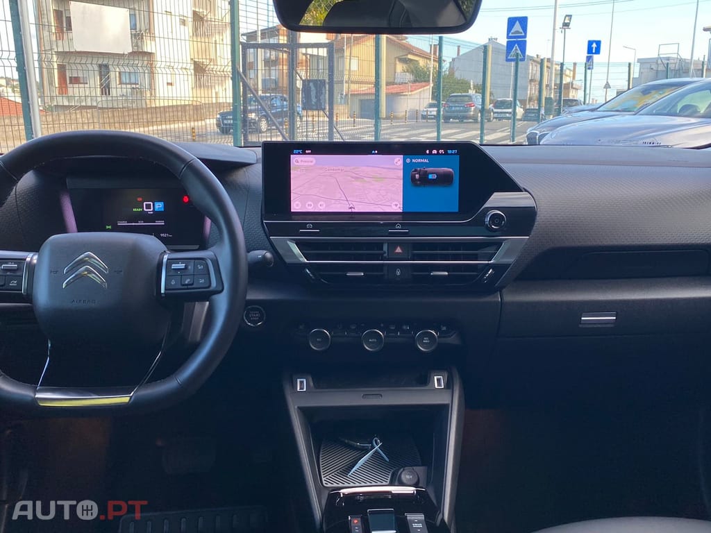 Citroen C4 X Shine Pack