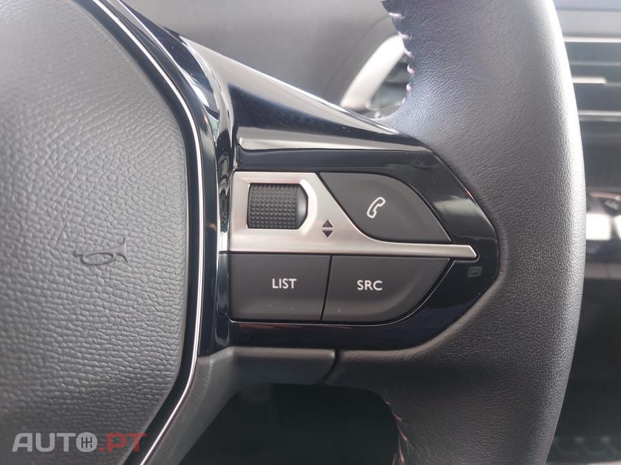 Peugeot 3008 1.5 BlueHDi Active