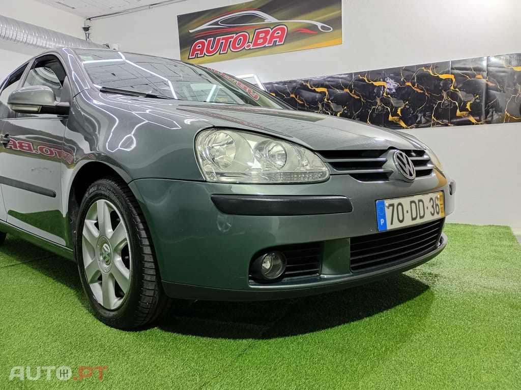 Volkswagen Golf 1.9 TDi 6V Confortline