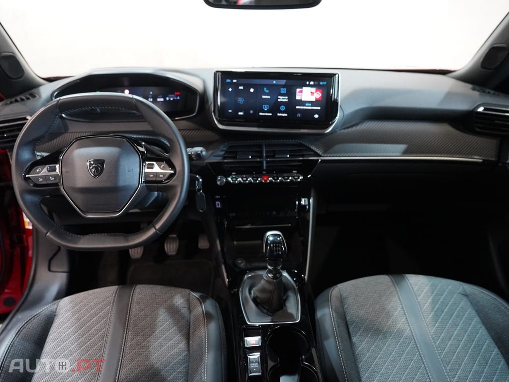 Peugeot 2008 1.2 PureTech Allure
