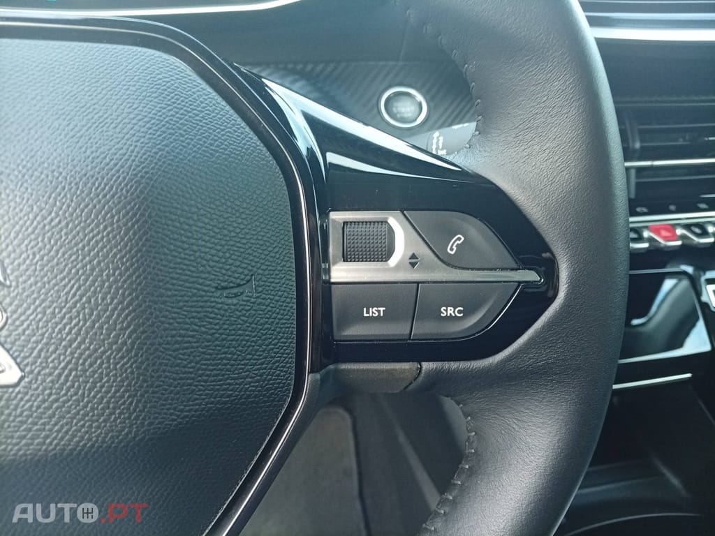 Peugeot E-208 50 kWh Allure Pack