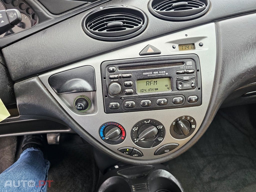 Ford Focus SW 1.8 TDdi Ghia