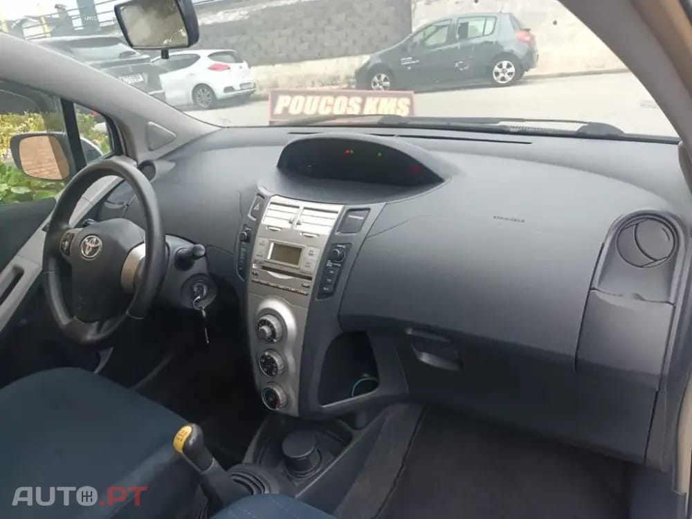Toyota Yaris 1.0 VVT-i AC