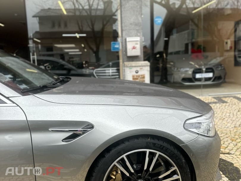 BMW M5 Standard