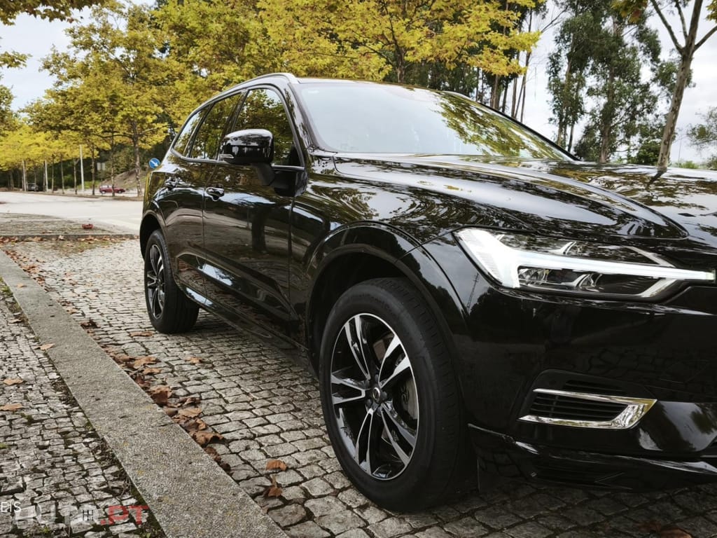Volvo XC60 2.0 T8 PHEV Momentum Plus AWD