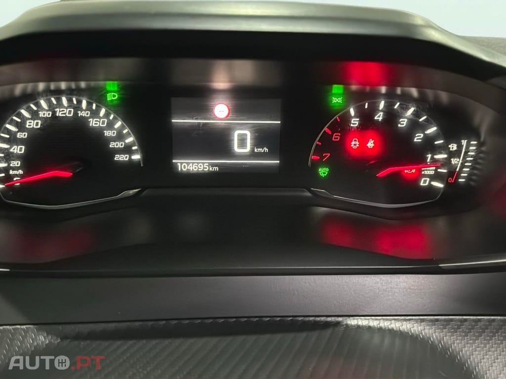 Peugeot 2008 1.2 PureTech Allure