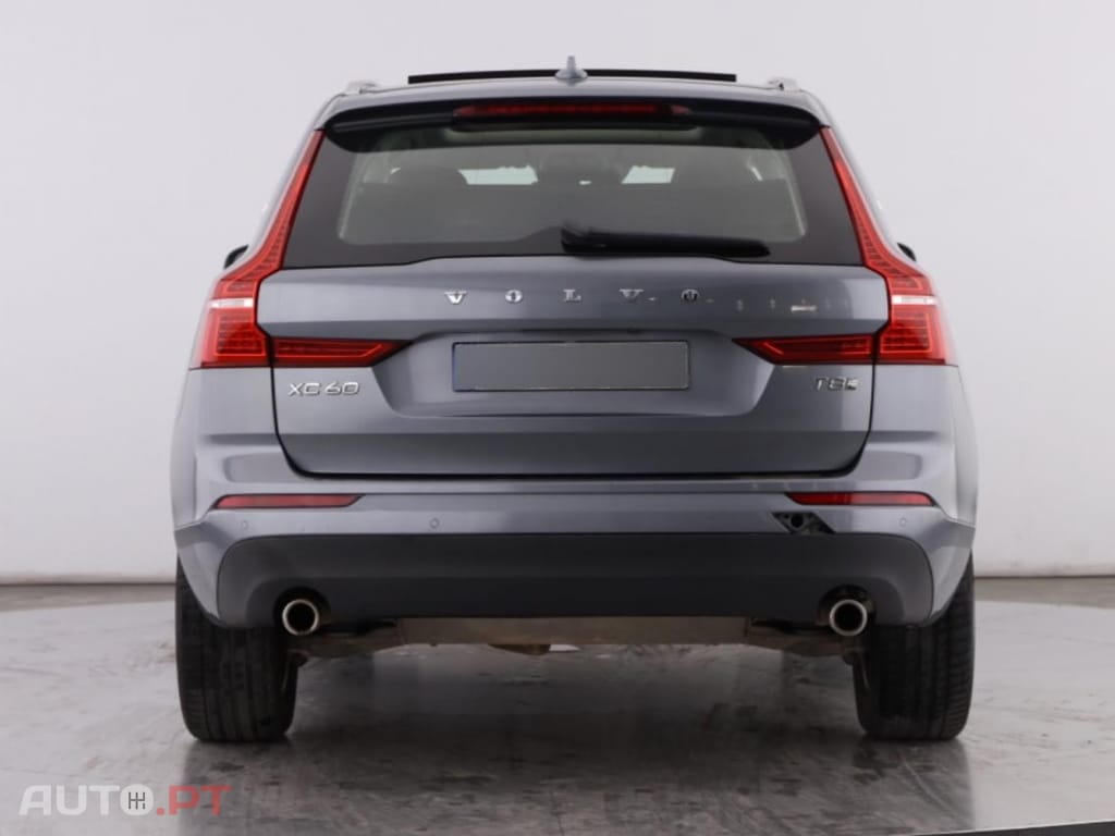 Volvo XC60 2.0 T8 PHEV Momentum Plus AWD