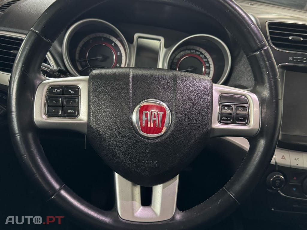 Fiat Freemont black 7 lugares