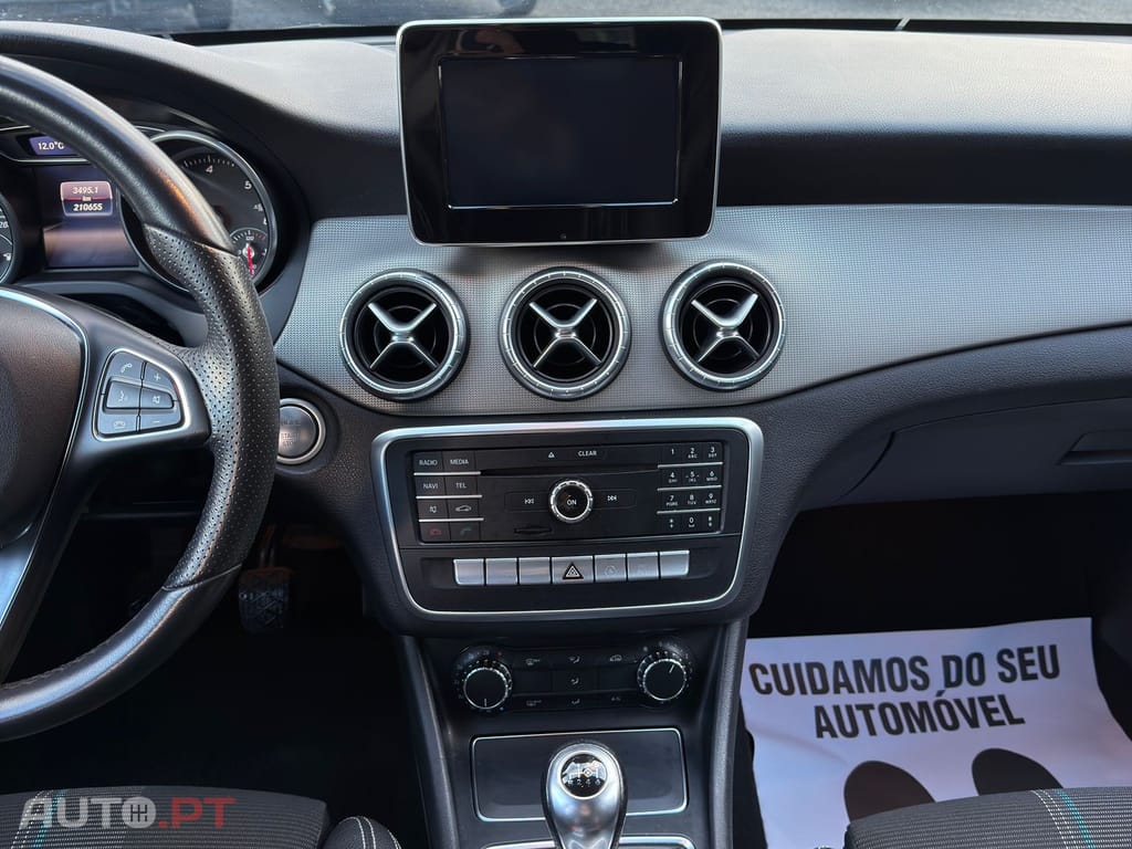 Mercedes-Benz CLA 180 d Urban