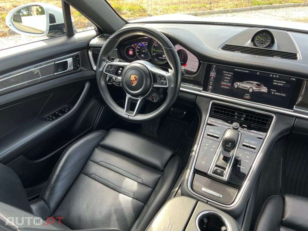 Porsche Panamera 4 E-Hybrid