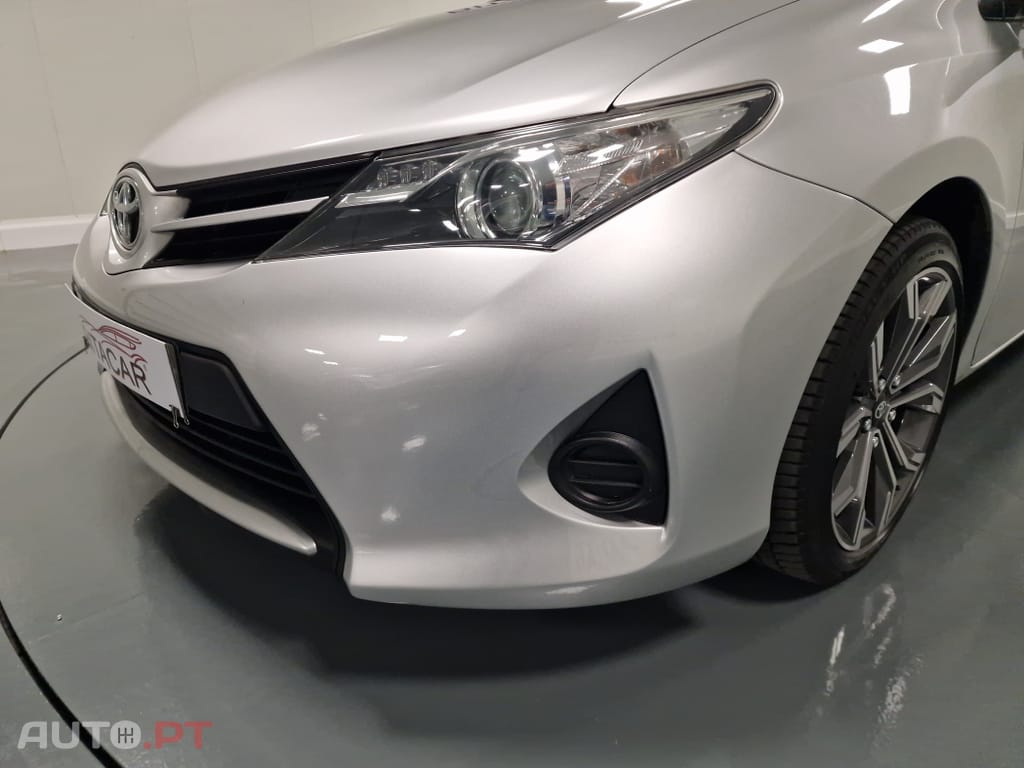 Toyota Auris Touring Sports 1.4 D-4D Active+AC