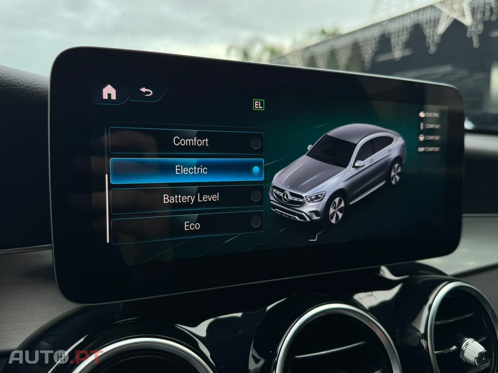 Mercedes-Benz GLC 300 de Coupé 4Matic