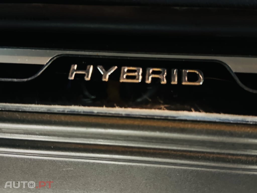 Toyota Auris Touring Sports 1.8 HSD Comfort +P.Sport+Navi