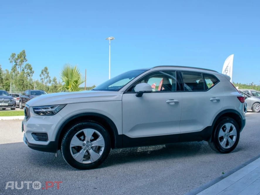 Volvo XC40 2.0 D3 Momentum