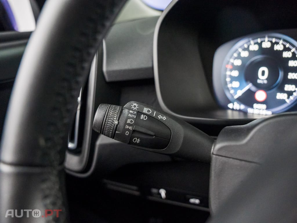 Volvo XC40 1.5 T2 Momentum Core