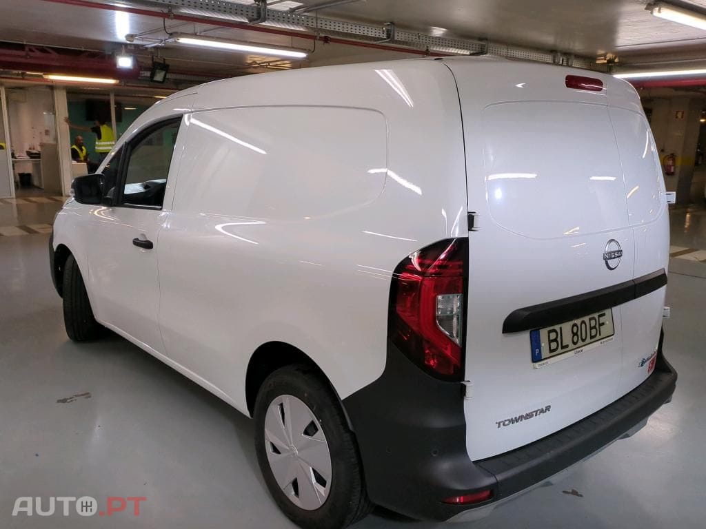 Nissan Townstar TOWNSTAR EV 45 kWh L1 Comfort 3L
