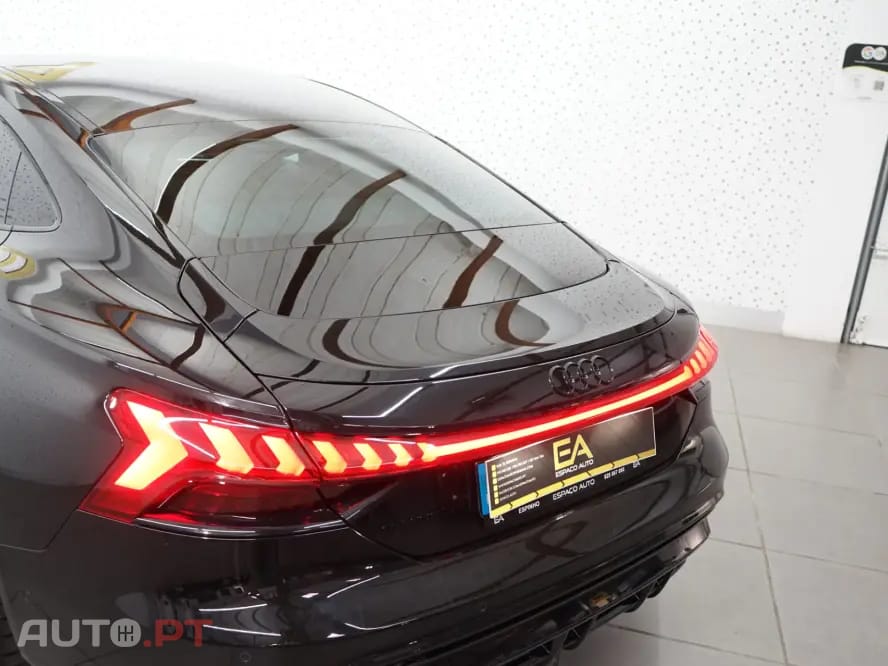 Audi E-Tron GT quattro
