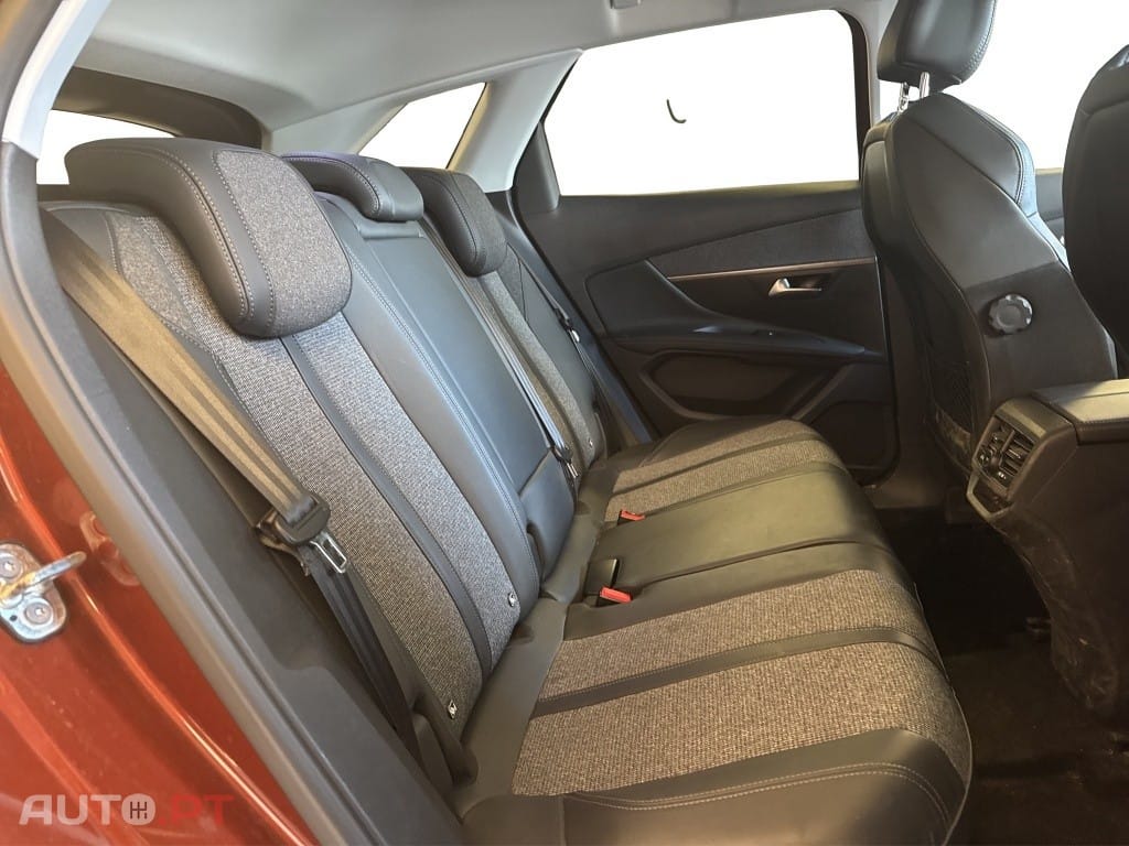 Peugeot 3008 1.2 PureTech Allure EAT6