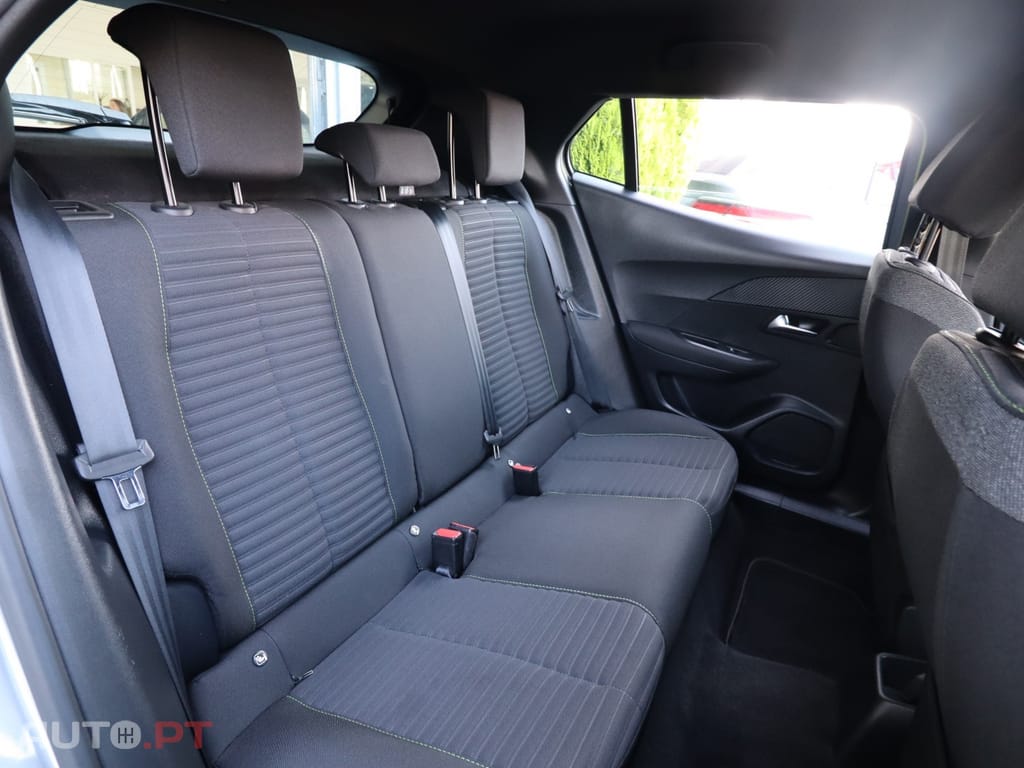Peugeot 2008 1.2 PureTech Active