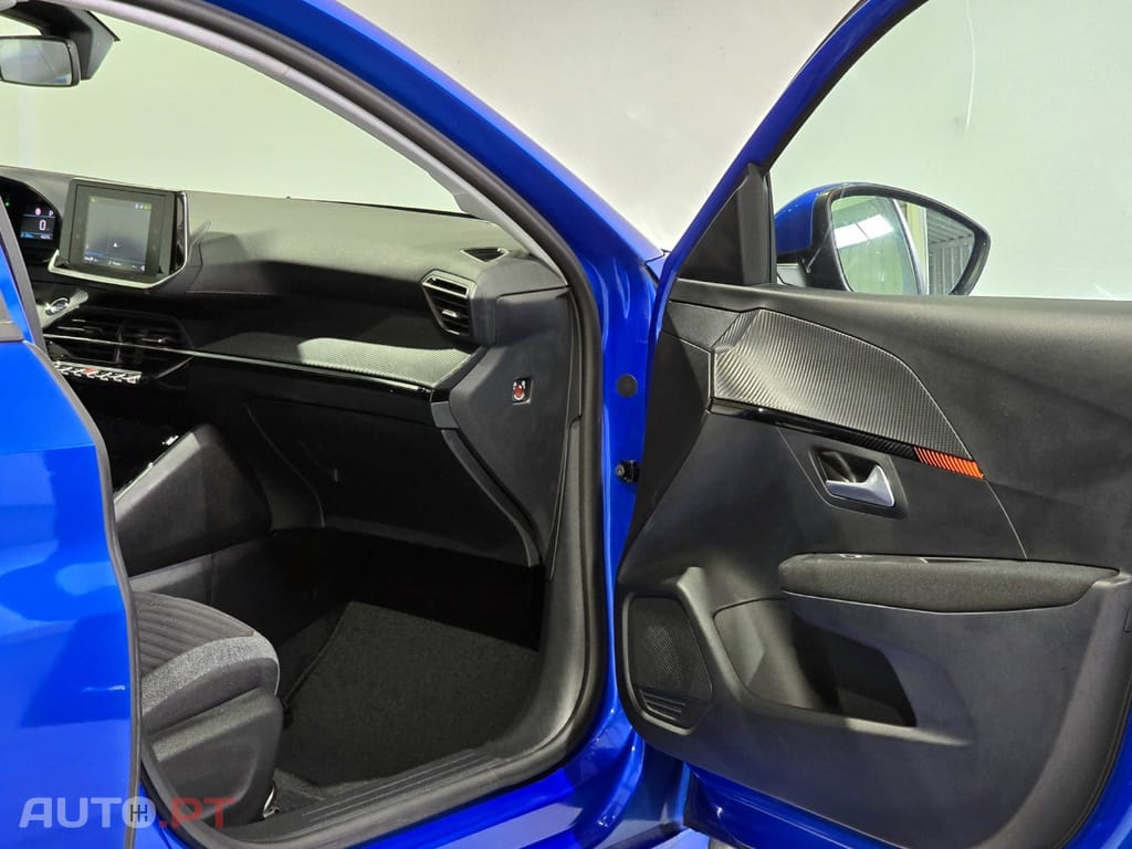 Peugeot E-208 50 kWh Style