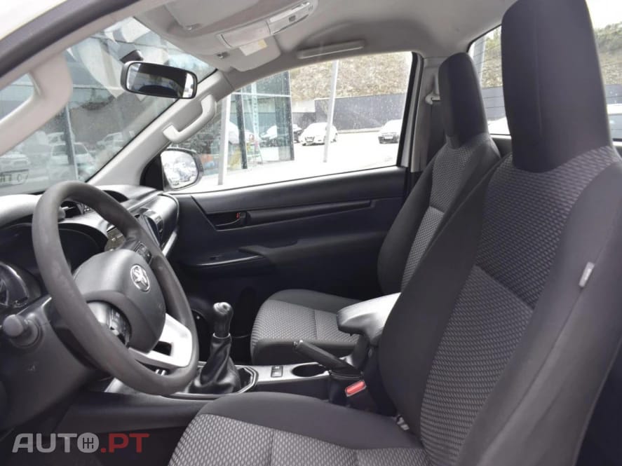Toyota Hilux 2.4 D-4D 4WD