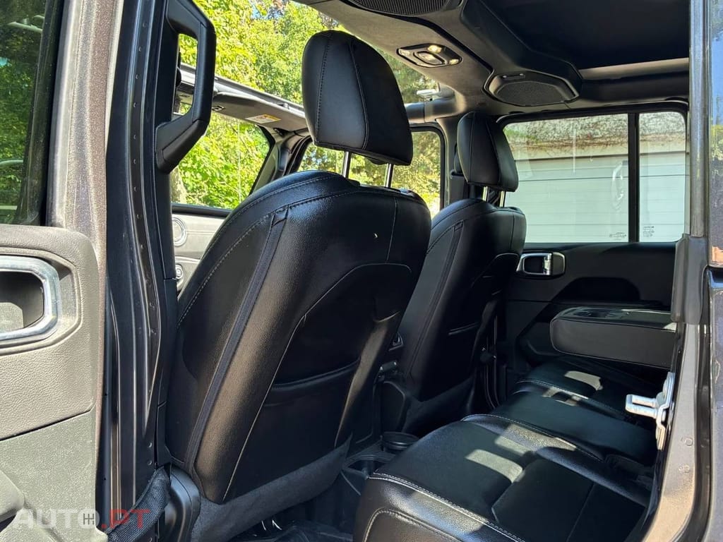 Jeep Gladiator 3.0 CRD Overland AT8