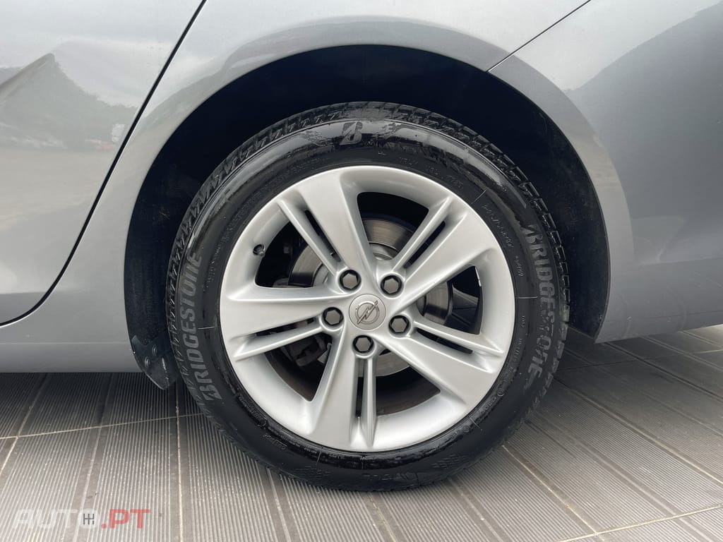 Opel Insignia 1.6 CDTI