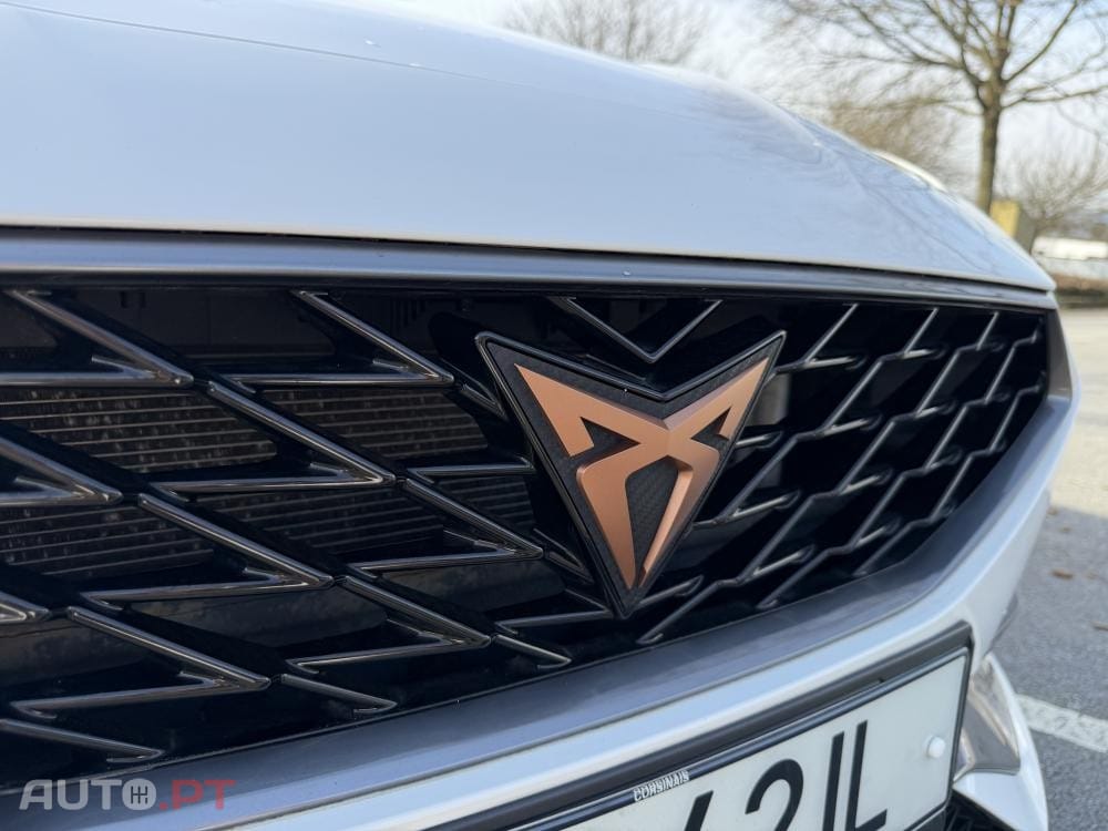 Cupra Leon 1.4 e-Hybrid VZ DSG