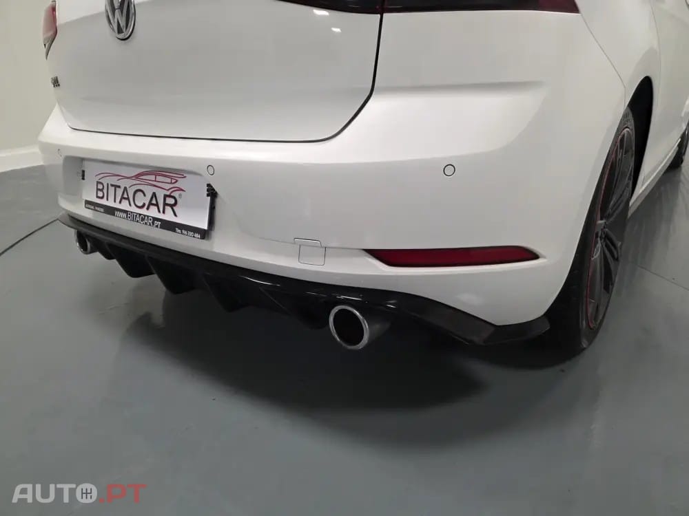Volkswagen Golf 2.0 TSI GTI DSG Performance