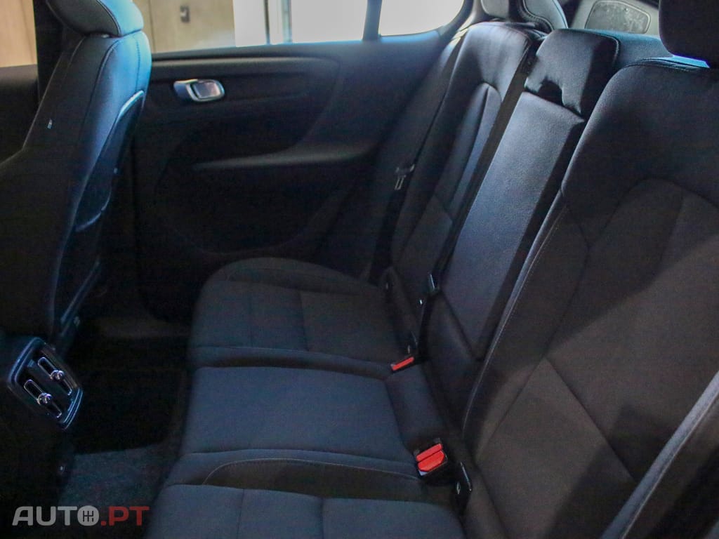 Volvo C40 Recharge Extended Range Plus