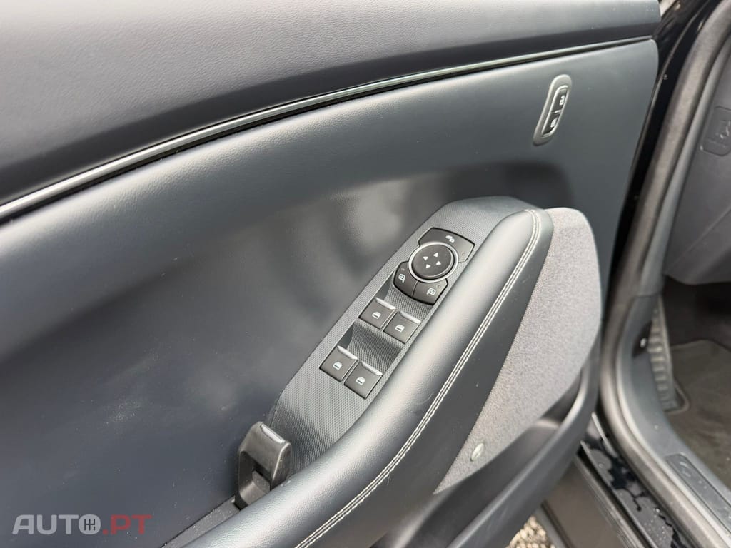 Ford Mustang Mach-E Standard