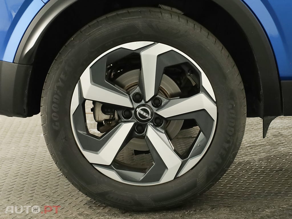 Nissan Qashqai Qashqai 1.3 DIG-T N-Connecta