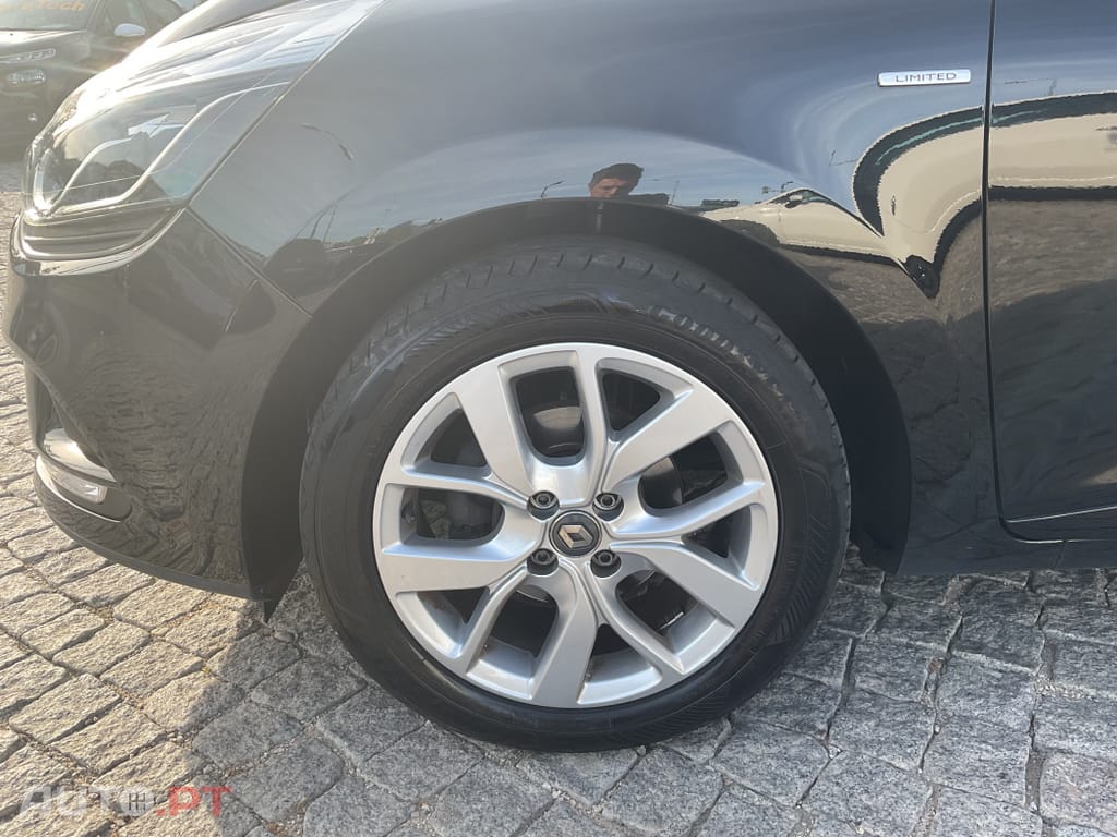 Renault Clio Sport Tourer 0.9 TCe Limited