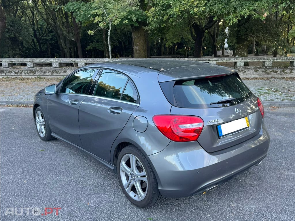 Mercedes-Benz A 180 Urban caixa automática